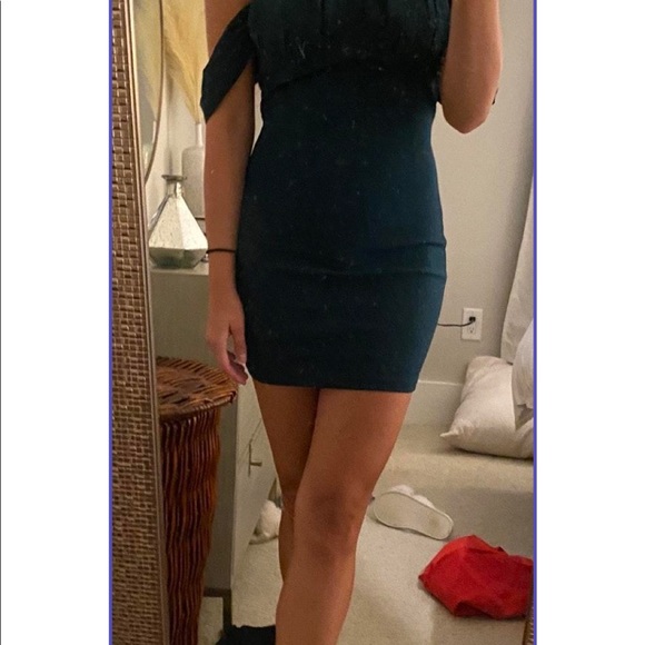 Emerald Green Formal Dress - Picture 3 of 3